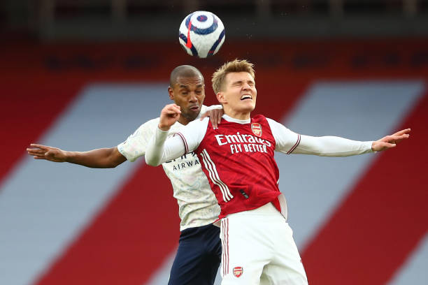 与此同时 与此同时